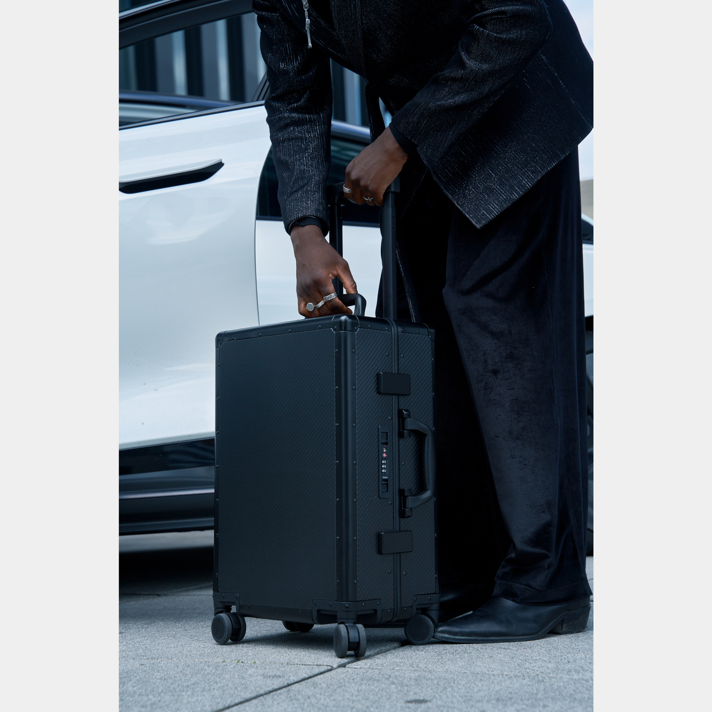 Carbon X 2.0 Carbon Fiber Suitcase Black